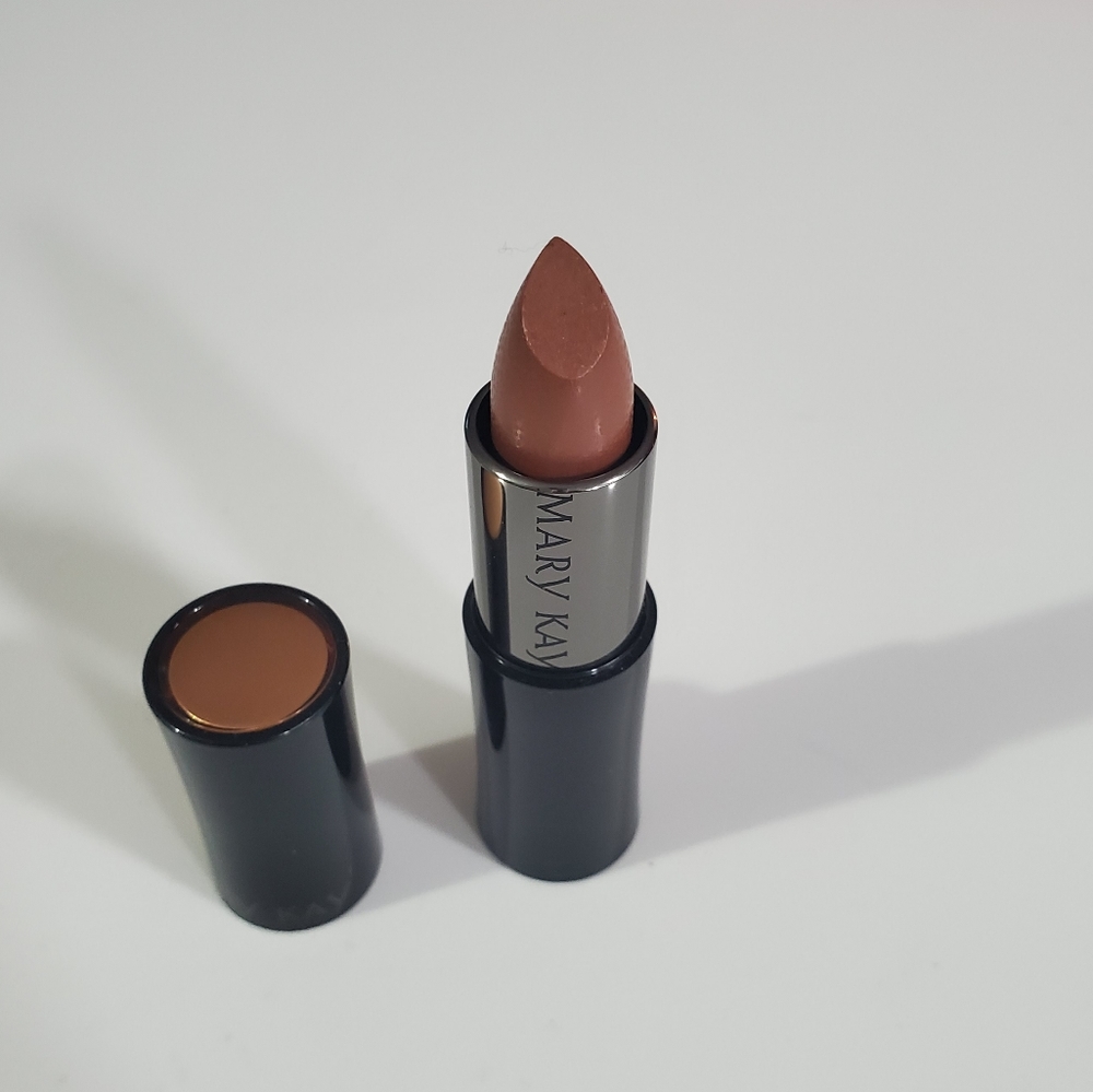 Mary Kay Lipstick- Tanned - Picture 4 of 8